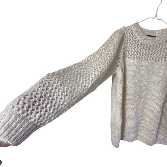 Hatch Cream Textured Crew Neck Sweater - Picture 5 of 9